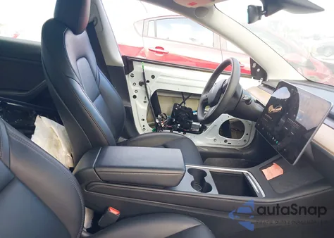 2023 Tesla Model 3 Rear-Wheel Drive from USA, damaged, VIN 5YJ3E1EAXPF483529